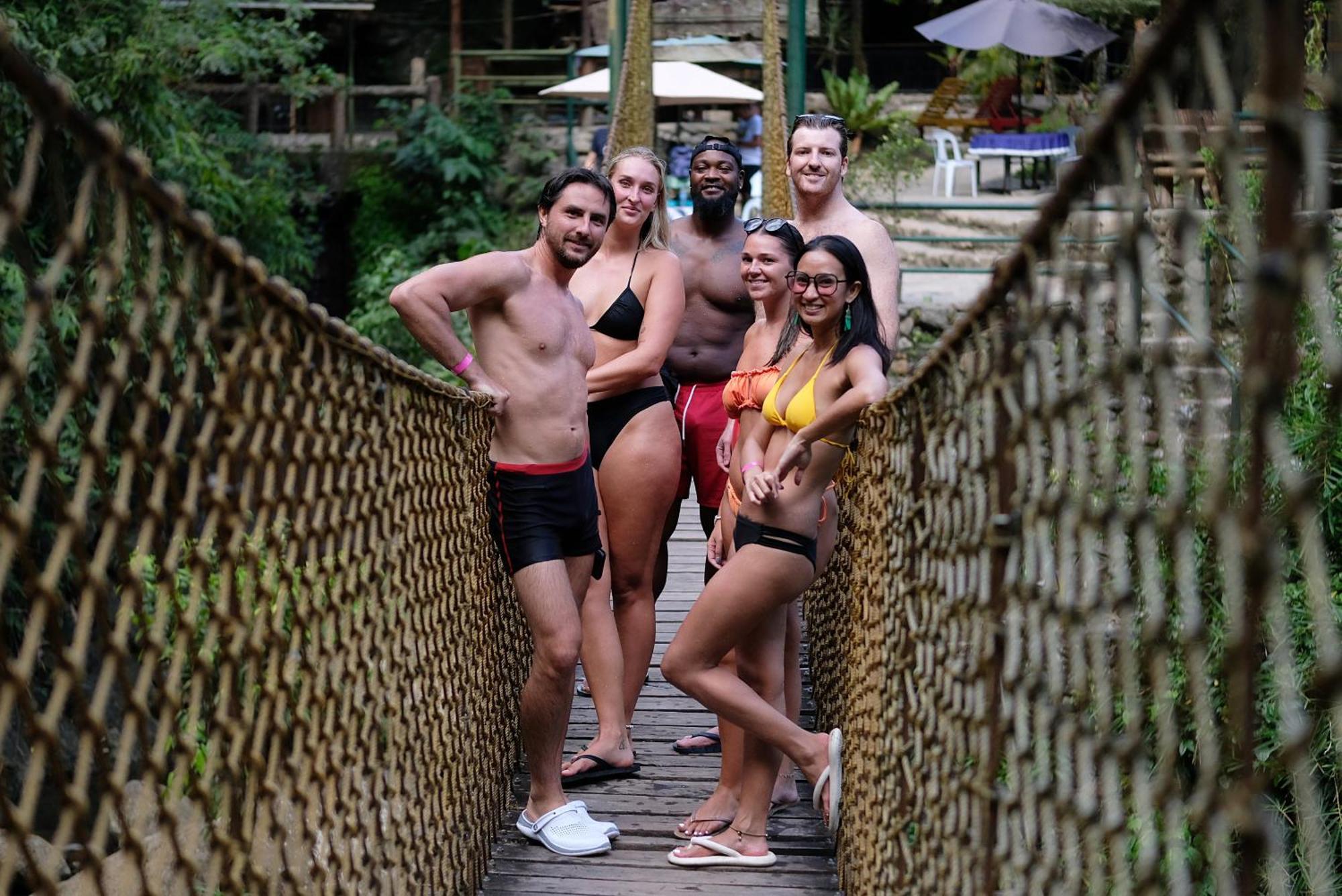 ドゥマゲティ Mad Monkey Dumagueteホステル エクステリア 写真