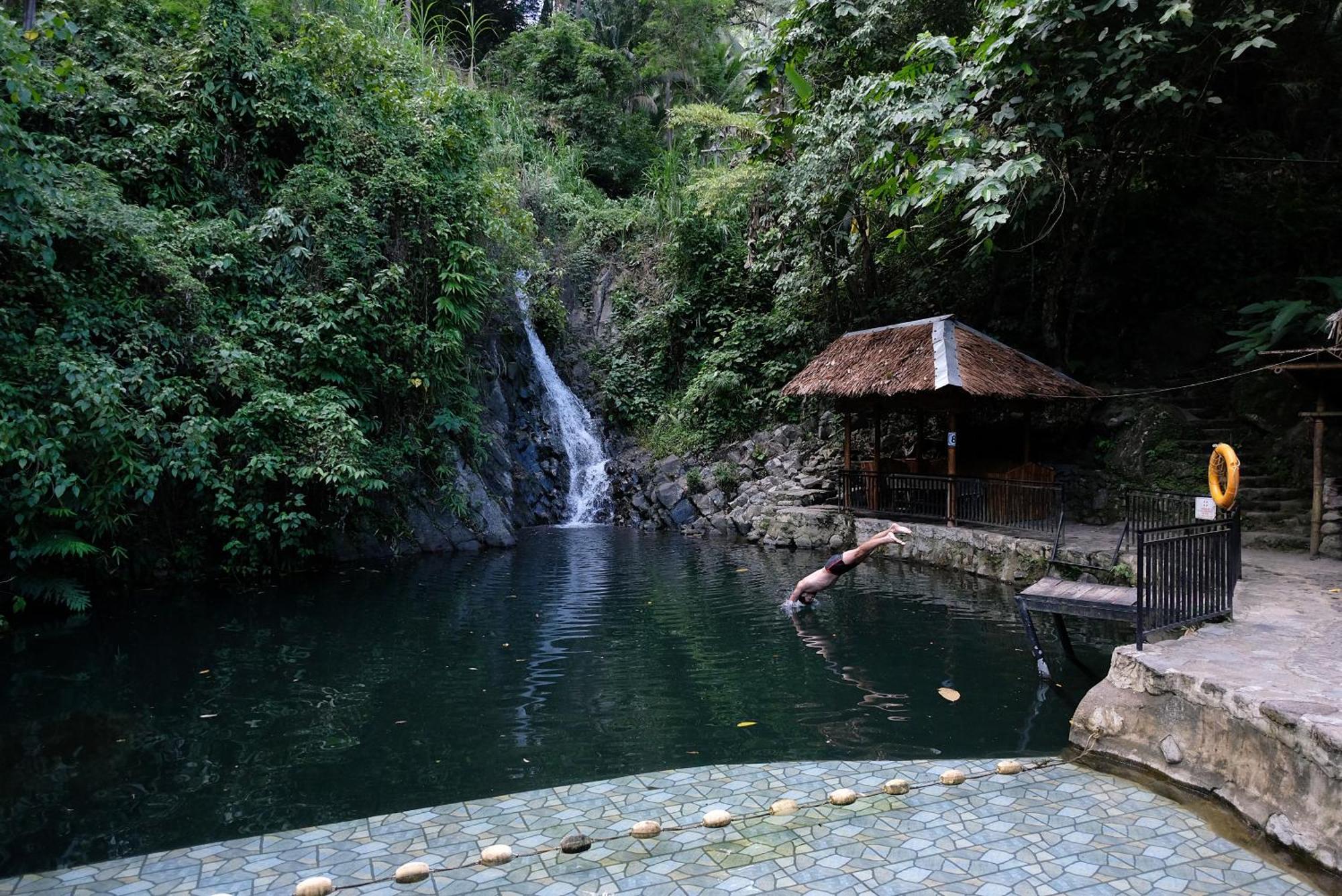 ドゥマゲティ Mad Monkey Dumagueteホステル エクステリア 写真